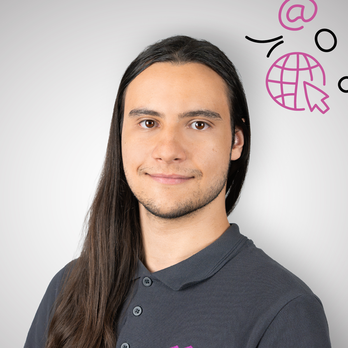 Plus Team - Jonathan Carballo